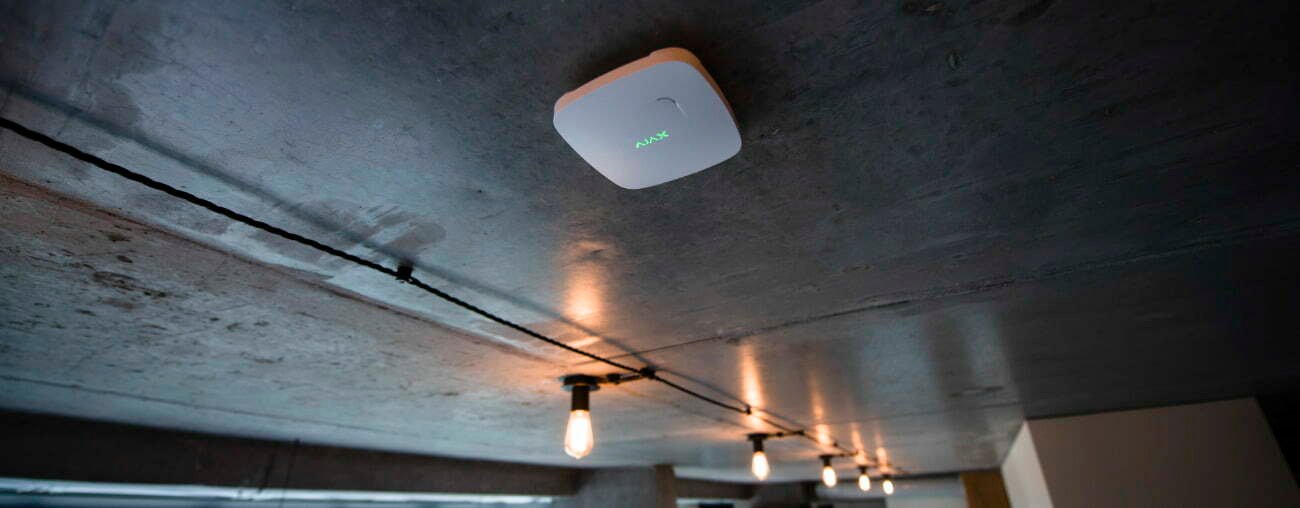 Protection incendie : détecteur de fumée Ajax