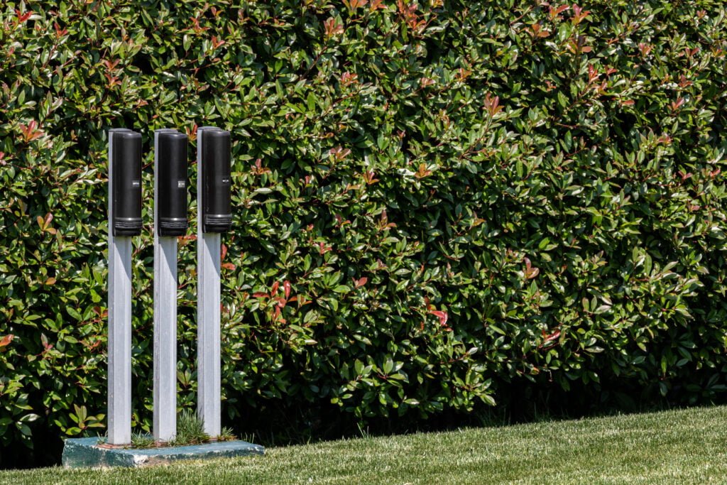 Alarme avec détection périmétrique : barrière infrarouge